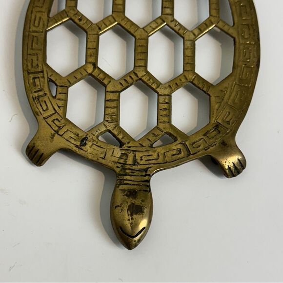 Vintage Etched Brass Turtle Trivet Made in Korea - Picture 2 of 6